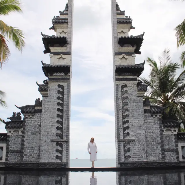 DaXiaodongtian Tourist Area in Sanya 