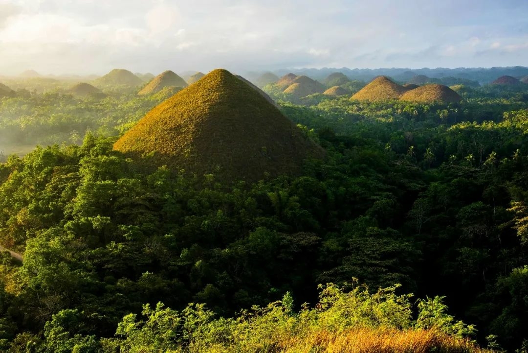 MyBestPlace - The Chocolate Hills, an Extraordinary Landscape of the Island  of Bohol