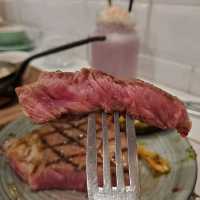  【牛扒青蛙：食肉獸又出末了】