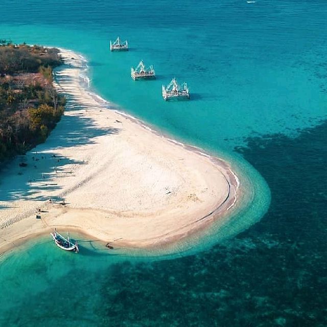 GILI LABAK ISLAND : EAST JAVA