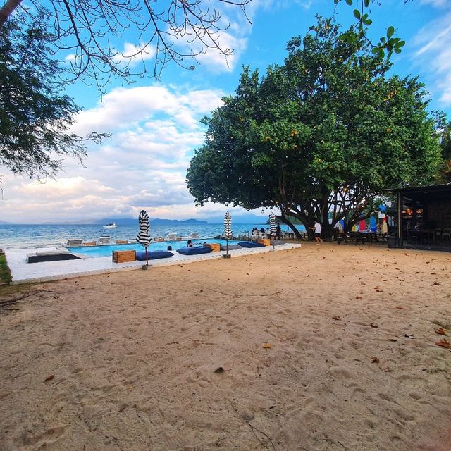 ที่พักดีๆ บนเกาะสวยๆ