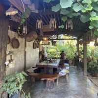 ร้านกาแฟเฮือนหม่อน