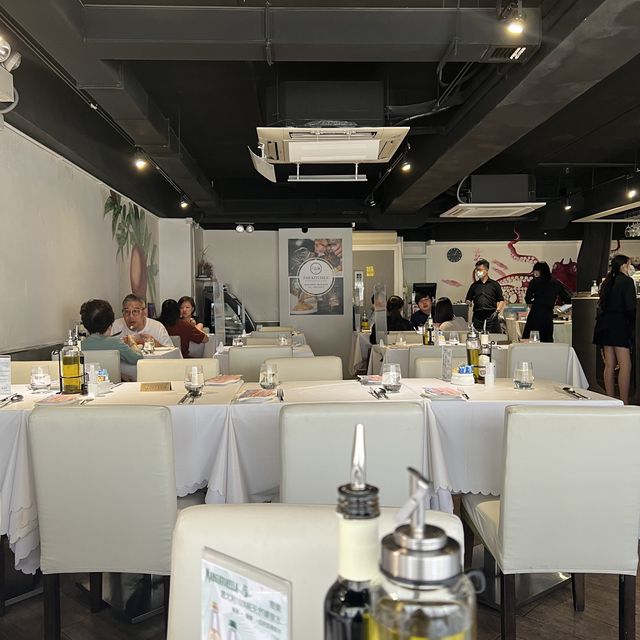 荔枝角工廈美食 「FAB Kitchen 」 荔枝角工廈美食 「FAB Kitchen 」