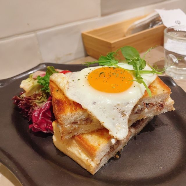文青Coffee shop 🧇聚腳好地方