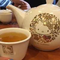 🇭🇰 Hello Kitty Dim Sum