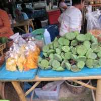 Thai Snacks Along the Khlong Hae Street