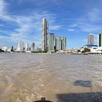 ล่องเรือชมวิว แม่น้ำเจ้าพระยา 