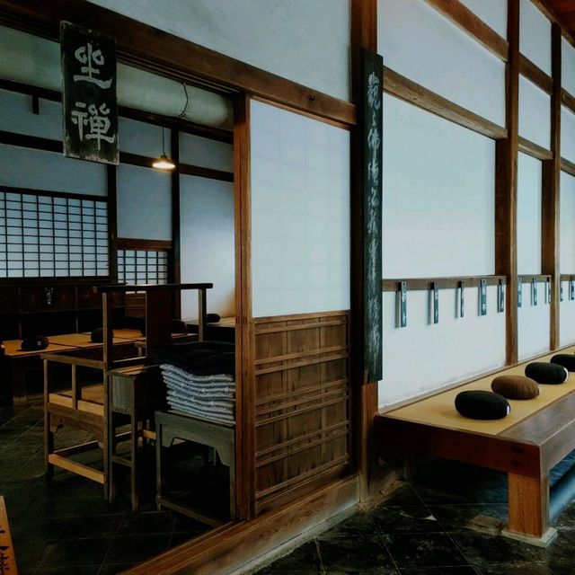 座禅体験　宇治 興聖寺