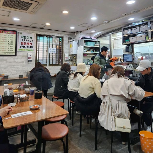 韓国//ソウル 望遠市場内 手打ちカルククスの美味しいお店 
