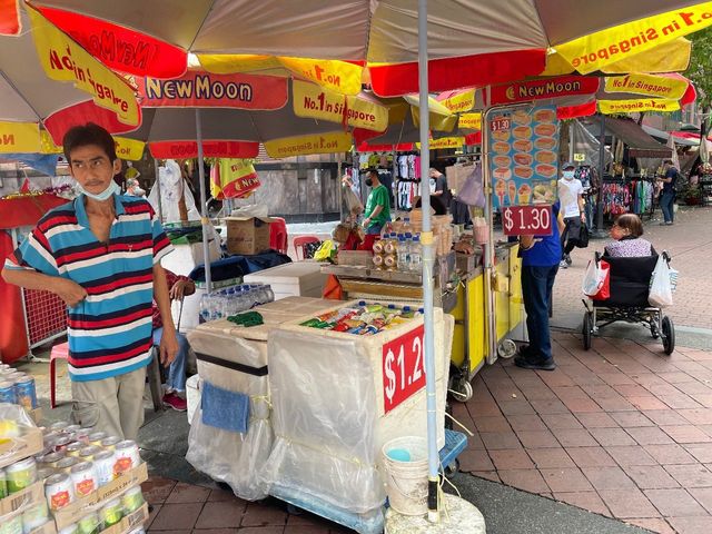 Sun Lim Square outdoor markets