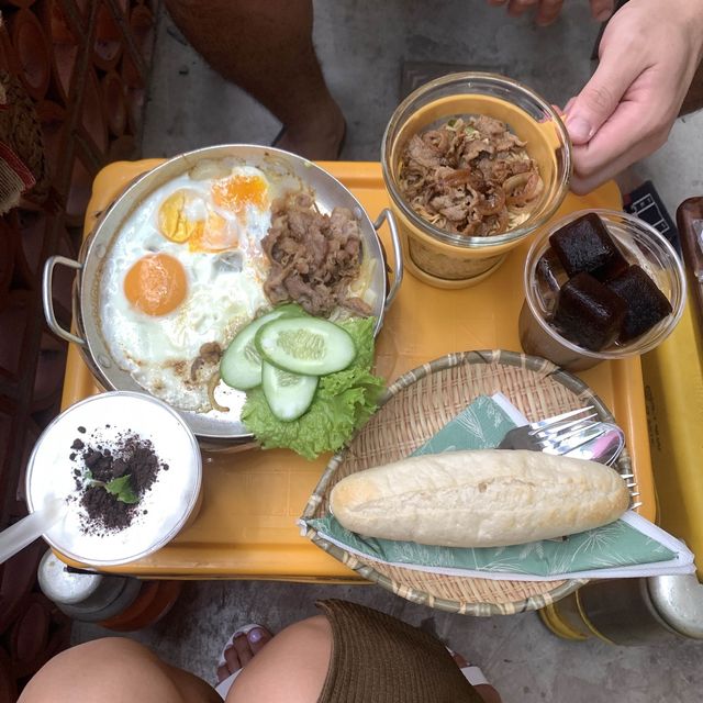 Vietnamese street style cafe