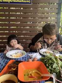 ร้าขนมจีนเมืองคอน ริมคลอง จ.นครศรีธรรมราช