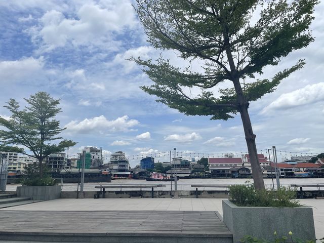 คาเฟ่บรรยากาศจีน ดูงานศิลป์ กินกาแฟ