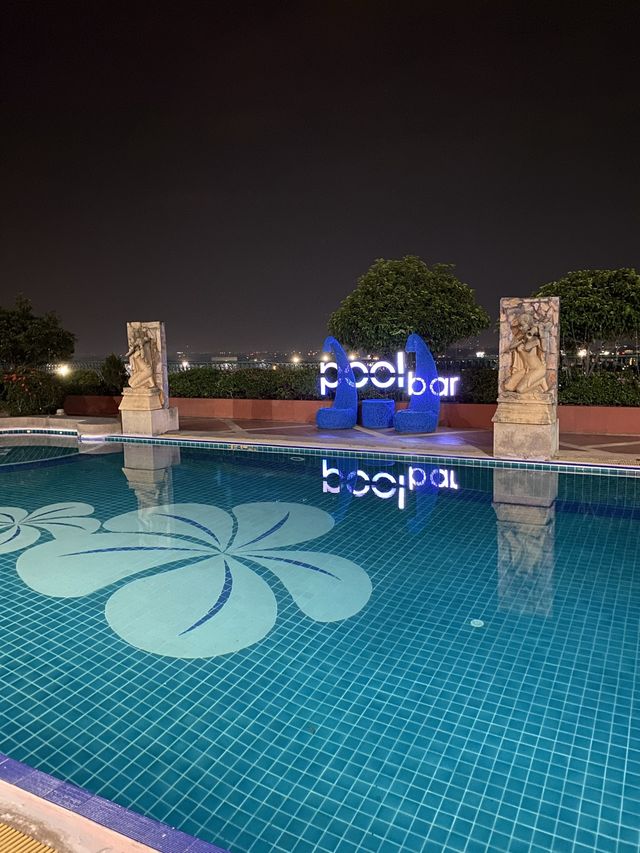 Furama Chiang Mai โรงแรมคลาสสิคทำเลดี