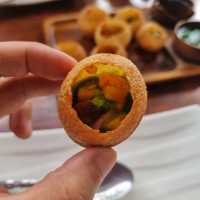 ร้าน mama restaurant