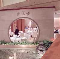 Delicious and unforgettable dinner at The Royal Garden Chinese Restaurant, Tsim Sha Tsui