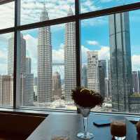 Club Lounge Access with Traders Club