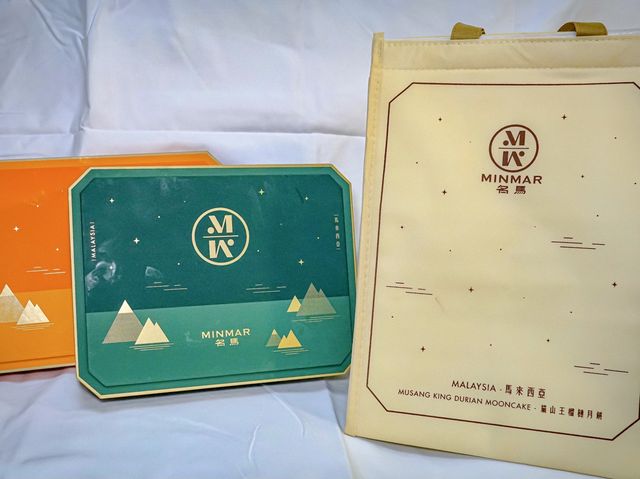 名馬貓山王月餅，冰皮榴槤香又正