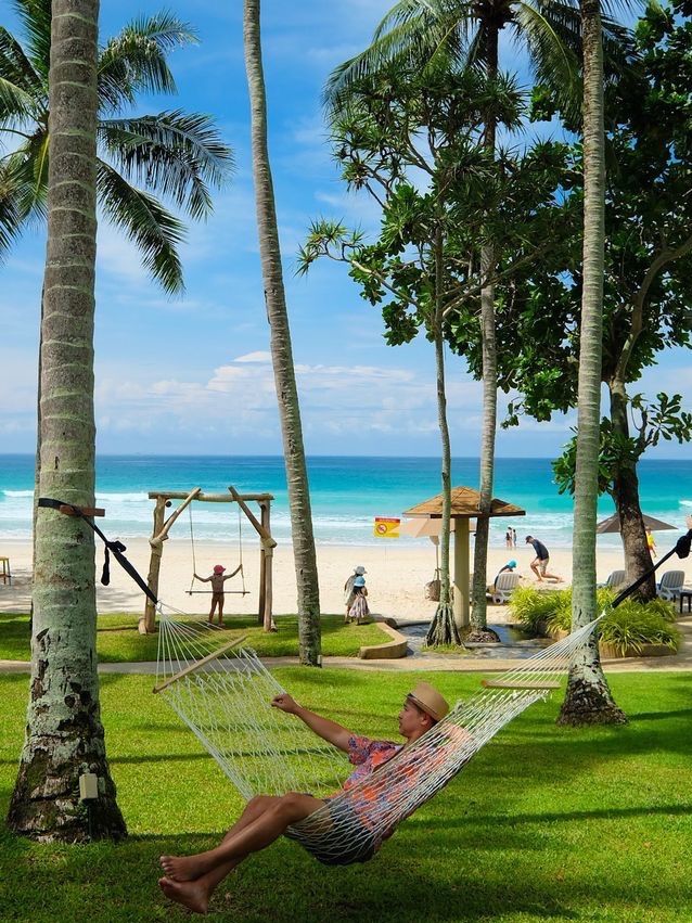🏝️“Lᴇ Mᴇʀɪᴅɪᴇɴ Pʜᴜᴋᴇᴛ Bᴇᴀᴄʜ” 🏝️  