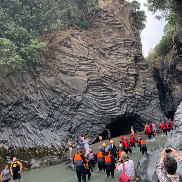 西西里島絕美秘景峽谷