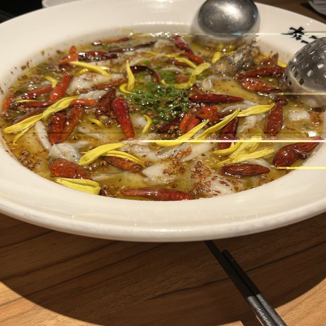 酸菜比魚好食🤣太二酸菜魚，味道可以🙂