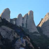 西班牙巴塞隆拿⛰奇特山峰MONTSERRAT