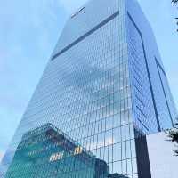 ホテルオークラの最上階ラウンジの楽しみ方