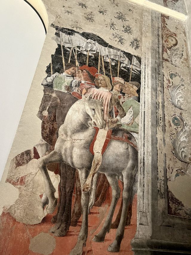 费拉拉月鉴房，不容错过的文艺复兴风情画