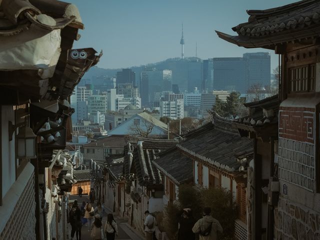 한옥과 함께 보는 남산타워 뷰라니👀 북촌한옥마을✨