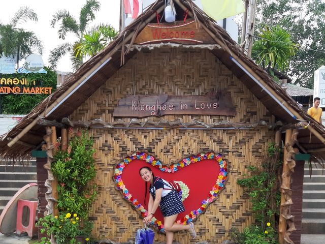 Khlong Hae Floating Market