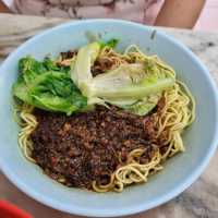 The Legendary Beef Noodles & Porridge