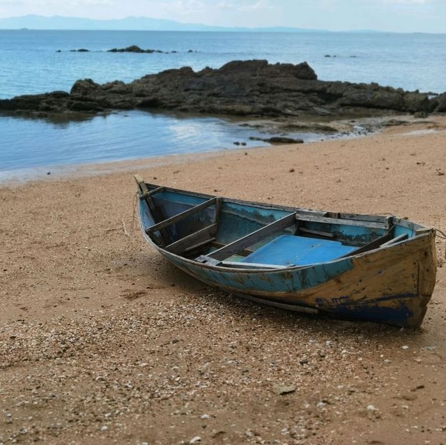 De aomai - beach coffee house at satun 