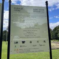 英國Leeds 一日遊 ~ Kirkstall Abbey 探索歷史遺跡