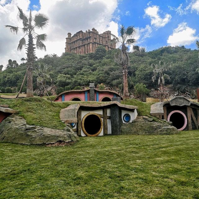 Dwarves Empire theme park, Kunming
