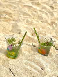 Hawaii's most beautiful beach, elope to the end of the world.