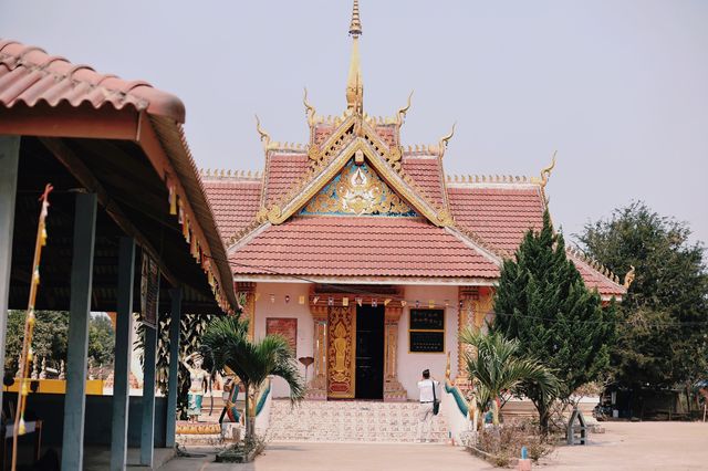 Laos, the lost paradise of Southeast Asia, has beautiful scenery everywhere in the Golden Triangle.
