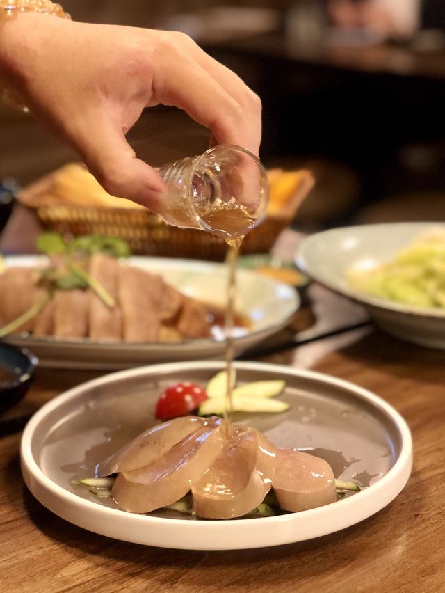銅鑼灣潮州菜與酒吧的結合 銅鑼灣潮州菜與酒吧的結合