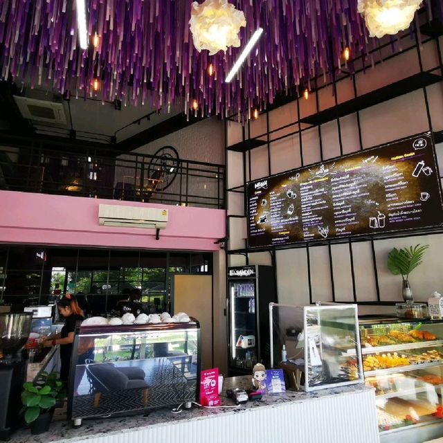 Check Nom Cafe' Samut Songkhram 