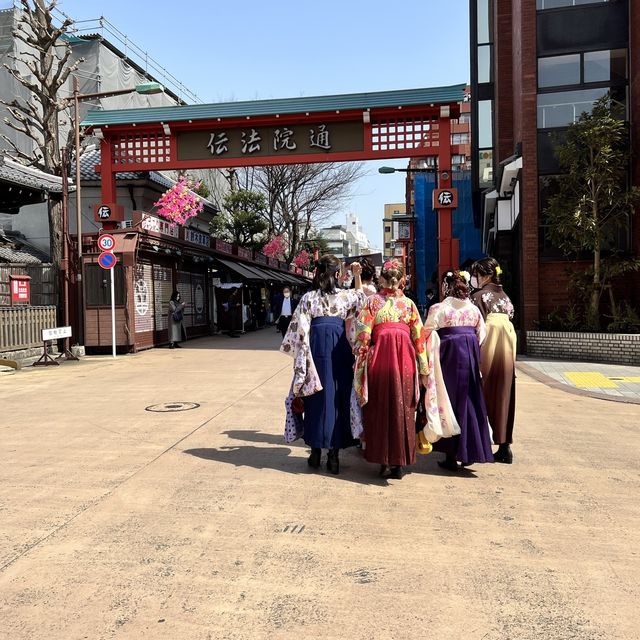 【東京】浅草で食べ歩き&ハシゴ酒を楽しむ