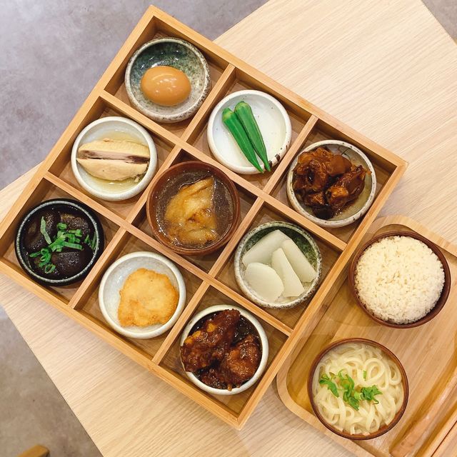 旺角港日車仔麵店😍必點九格定食打卡