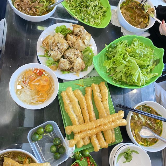 Bánh đa cua Bà Cụ 