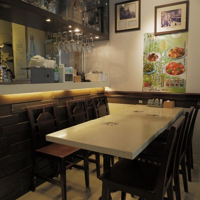 歌賦街隱蔽上海菜，午市套餐很豐富 