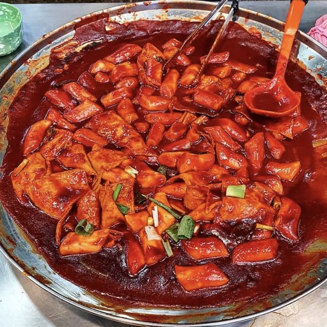 Eat with your favorite cuisines! 