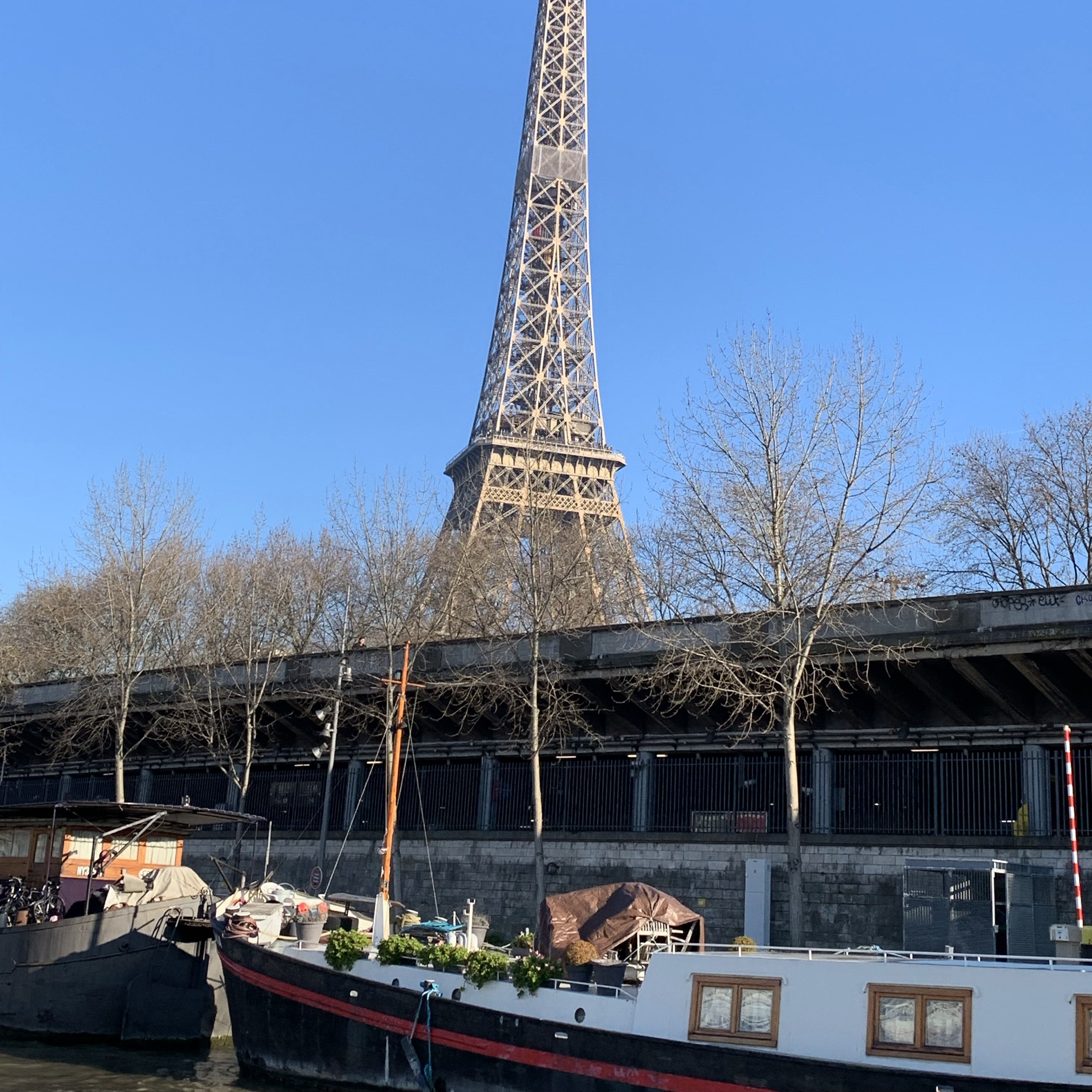 パリ モンマルトルの丘 | Trip.com パリの旅のブログ
