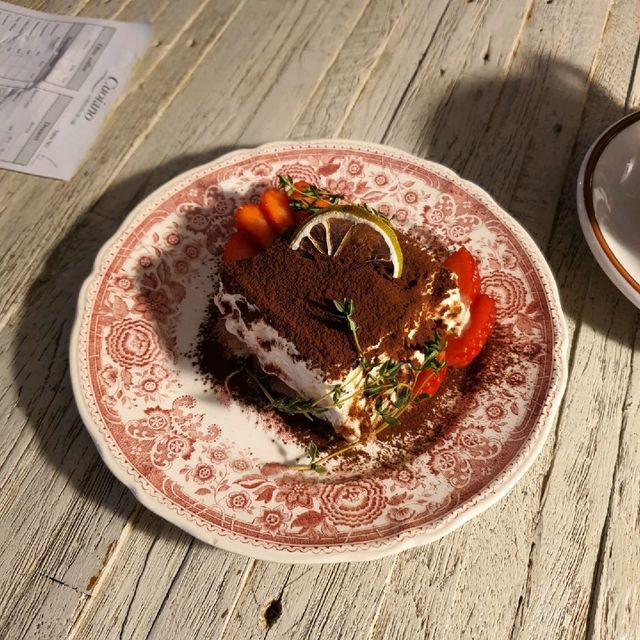 전포 카페거리, 꾸오이아노 🍓