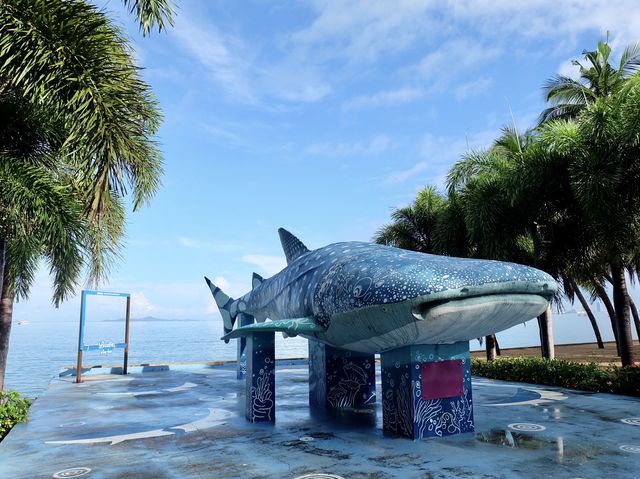 เดินเล่นชมทะเลที่หาดจอมเทียน