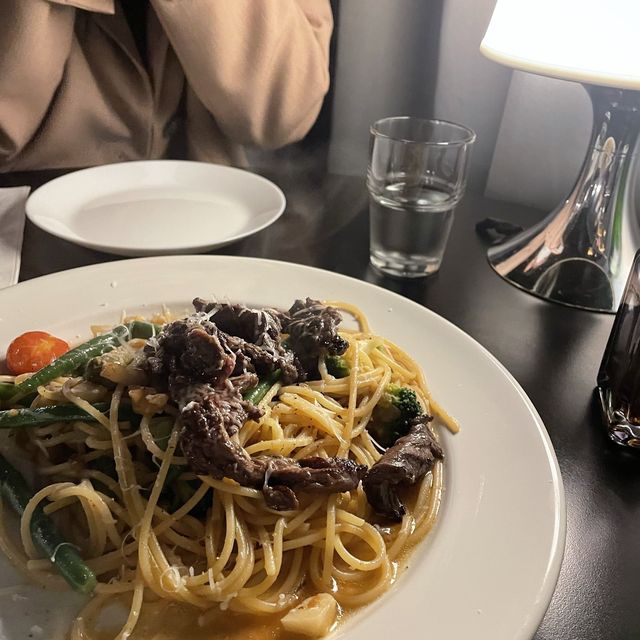 우아하게 와인 한잔🥰 고급지고 이쁜 안주들! 스월링 라운지🥂