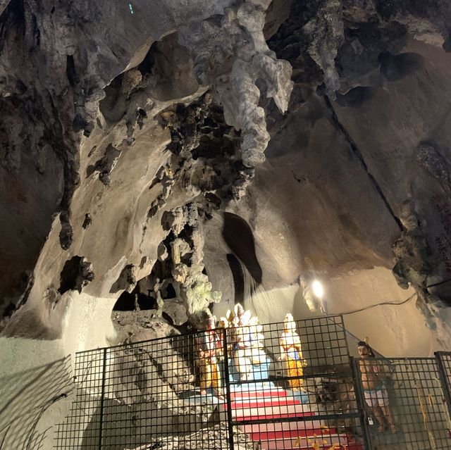 馬來西亞｜Batu Caves 黑風洞