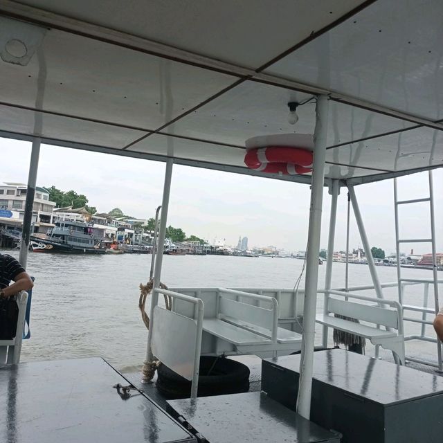 ข้ามเรือ ไปกิน อรทัย ซูชิ !!!