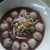ก๋วยเตี๋ยวโกเด้ง โฮเด้ง